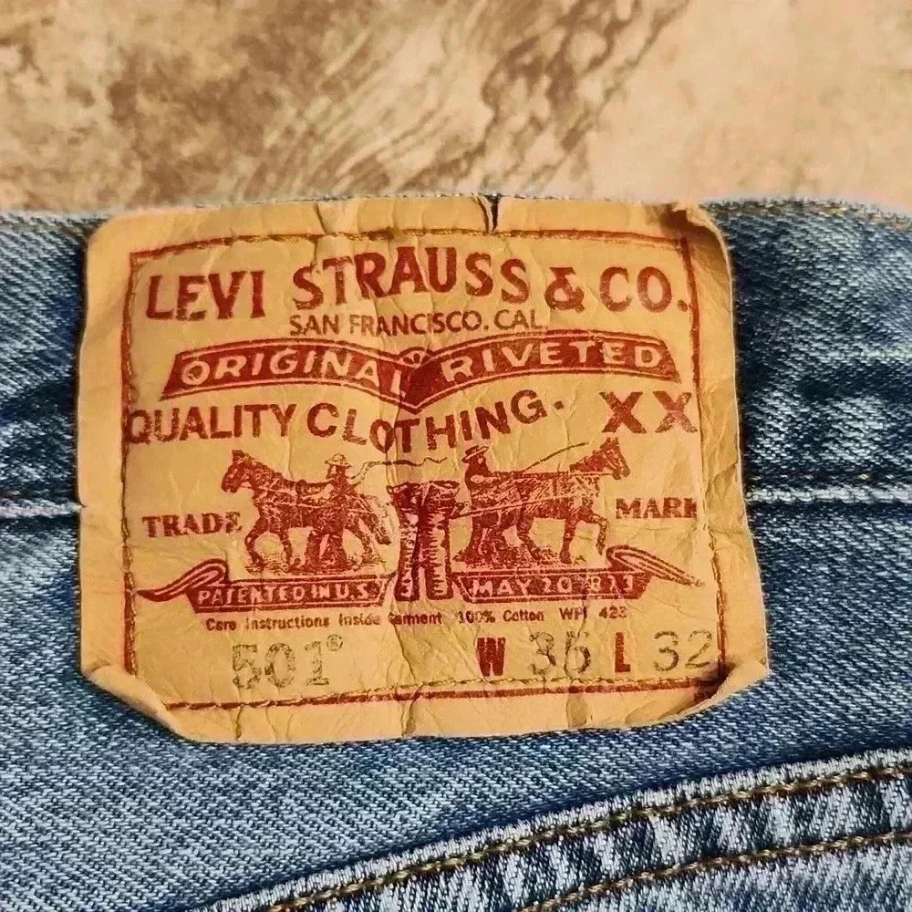 Levi's Button Up Jeans 34x32 - Picture 7 of 16